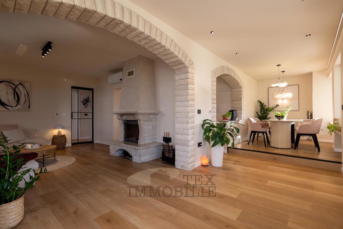 Poreč, hiša in gradbena parcela