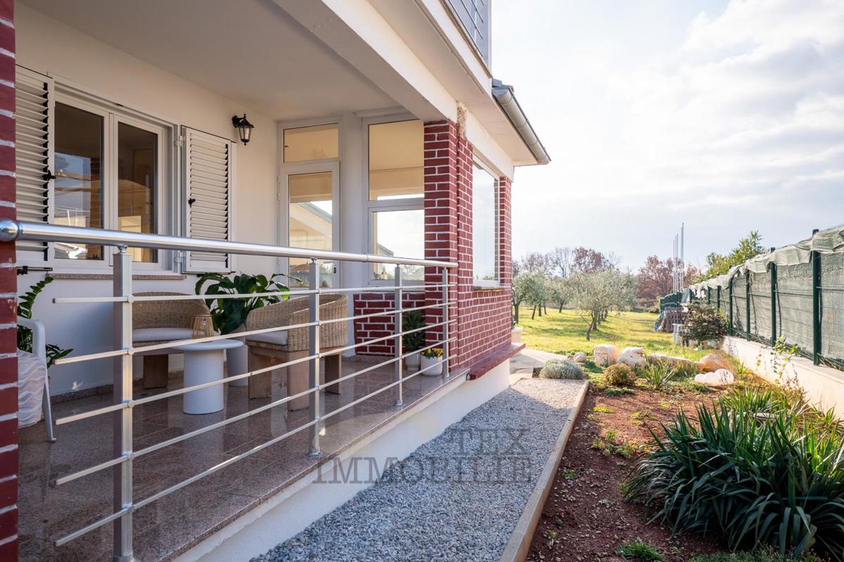 Poreč, hiša in gradbena parcela