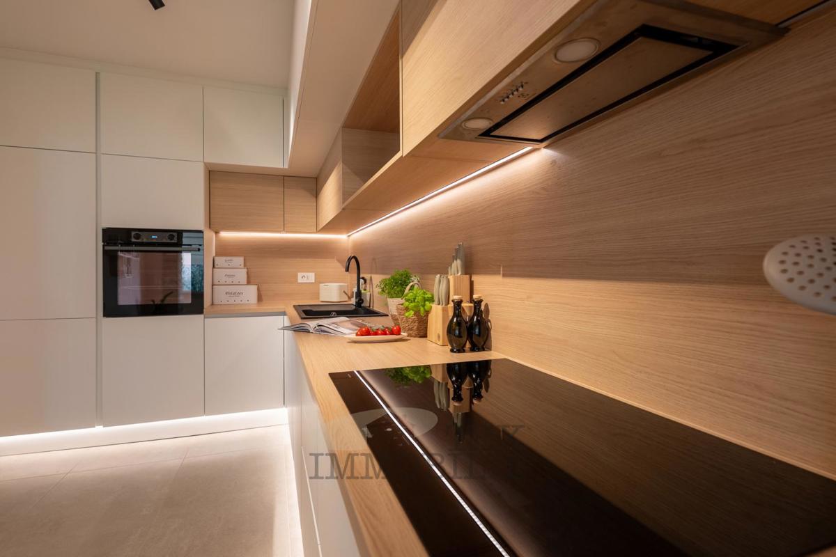 Poreč, hiša in gradbena parcela