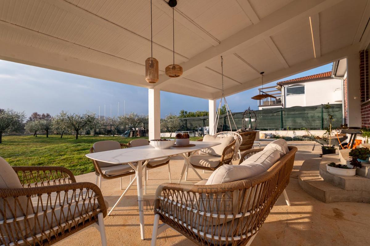 Poreč, hiša in gradbena parcela