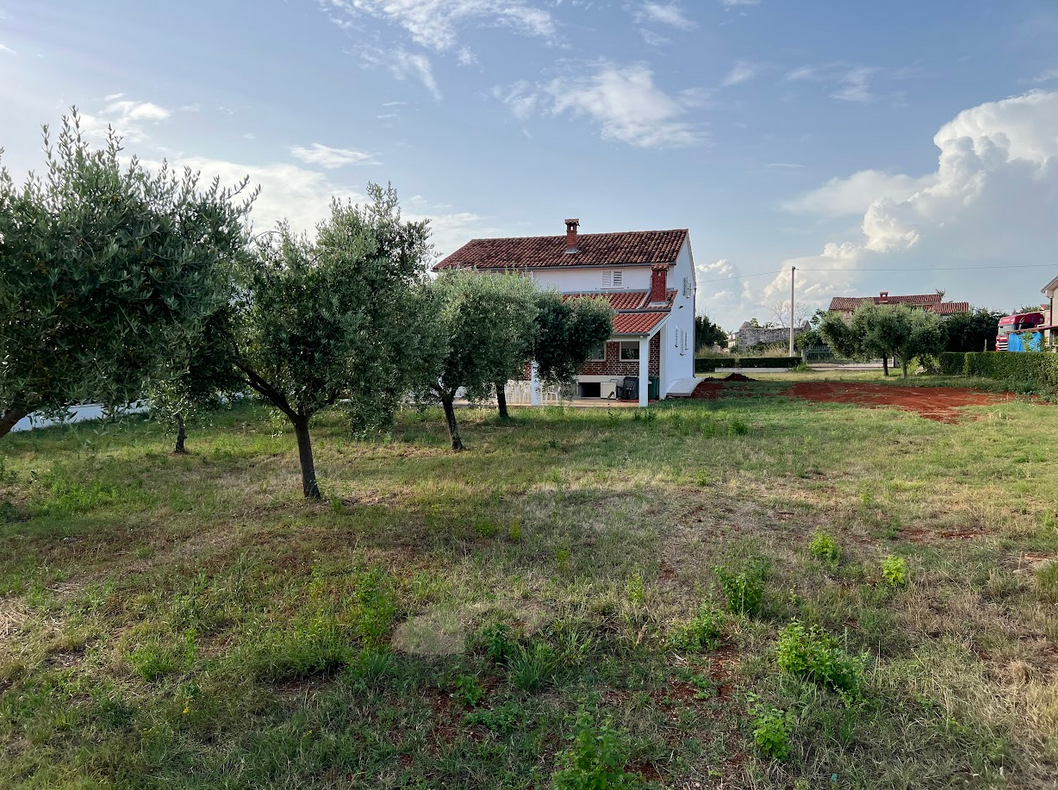 Poreč, hiša in gradbena parcela