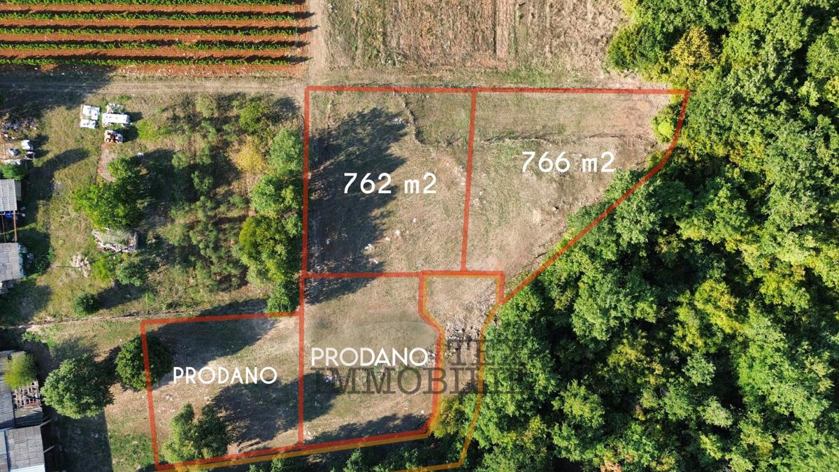 Zazidljivo zemljišče v okolici Svetog Lovreča