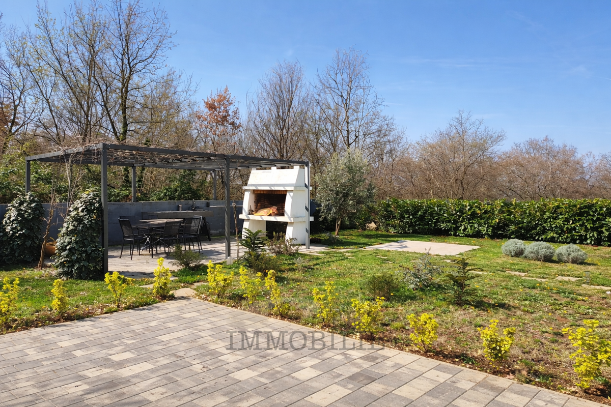 Čudovita hiša v bližini mesta Poreč, 136 m²