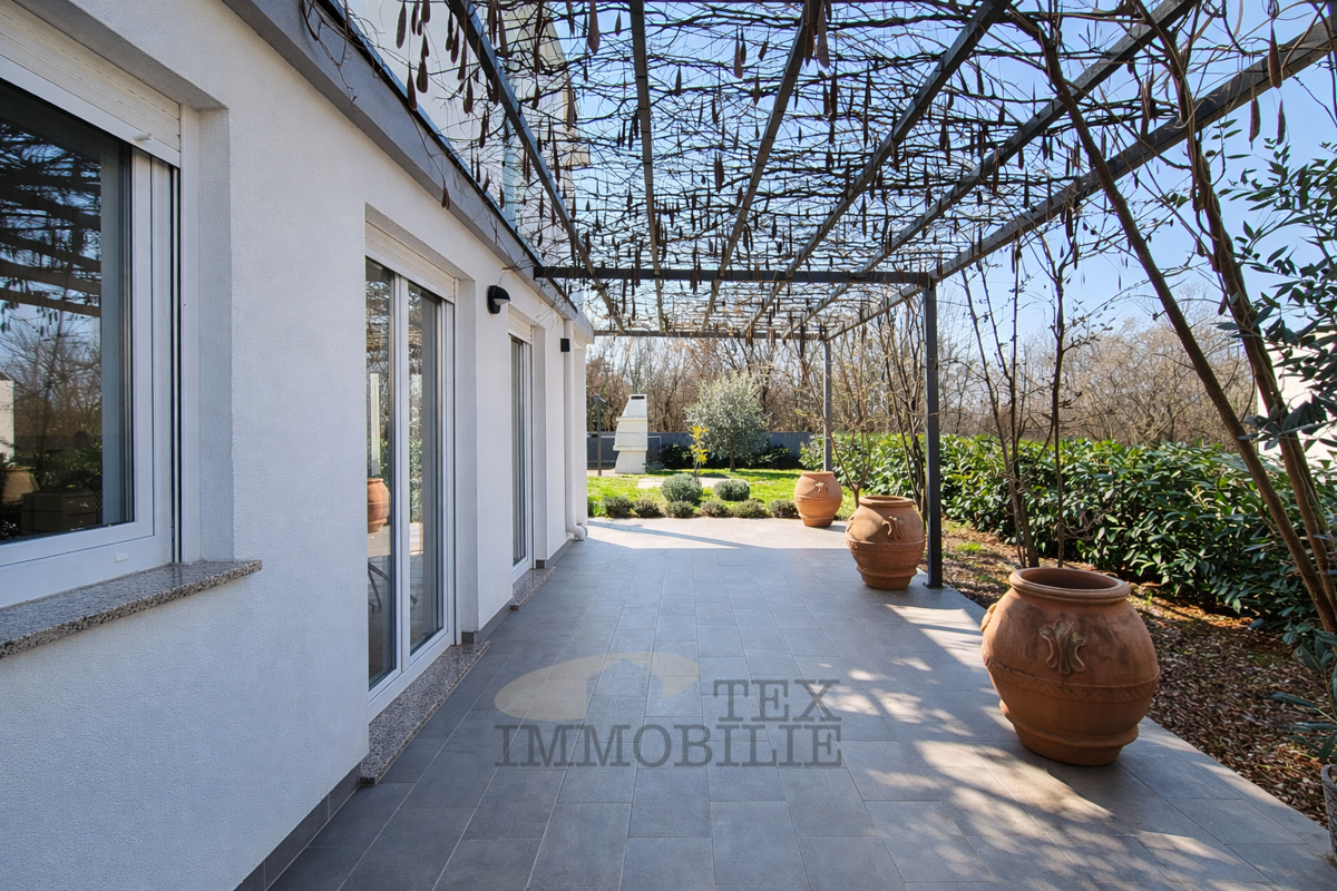 Čudovita hiša v bližini mesta Poreč, 136 m²