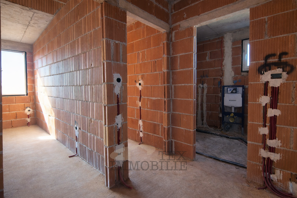 Stanovanje s pogledom na morje v okolici Poreča – 78,23 m²