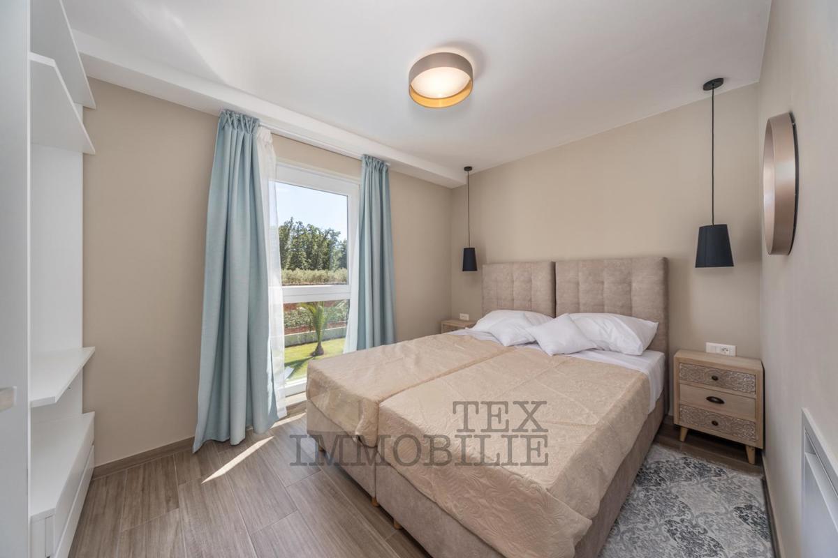 Vila z bazenom v bližini Poreča, 255,37 m2