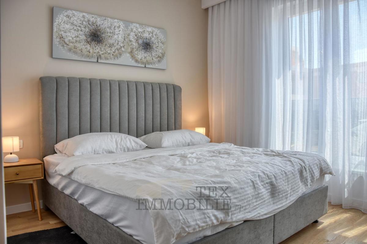 Okolica Poreča, novogradnja, dvonadstropno stanovanje z bazenom