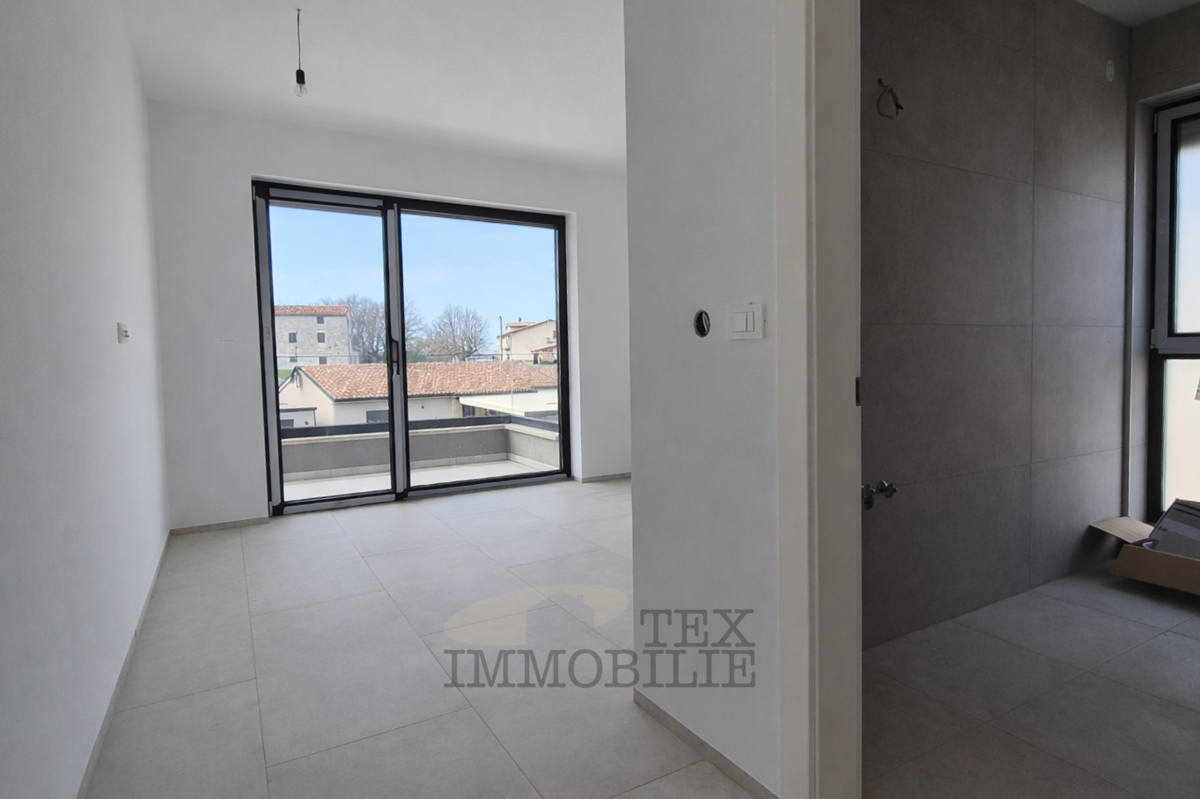 Lepa moderna vila z bazenom v Poreču 