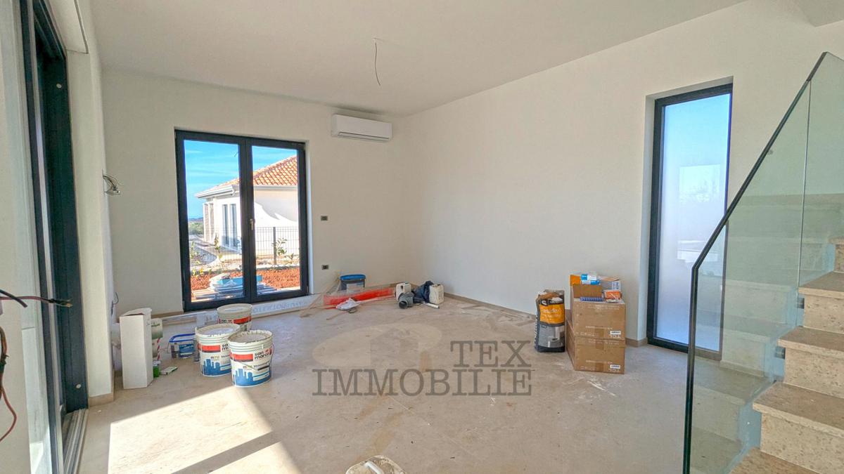 Poreč - vila z bazenom in pogledom na morje