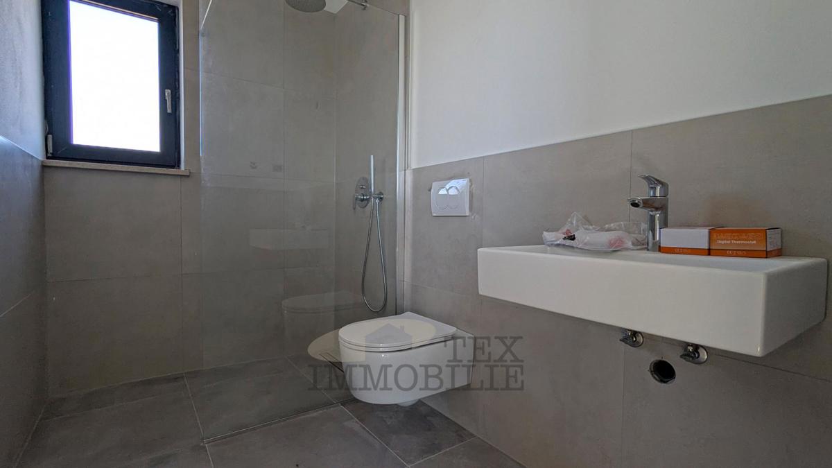Poreč - vila z bazenom in pogledom na morje