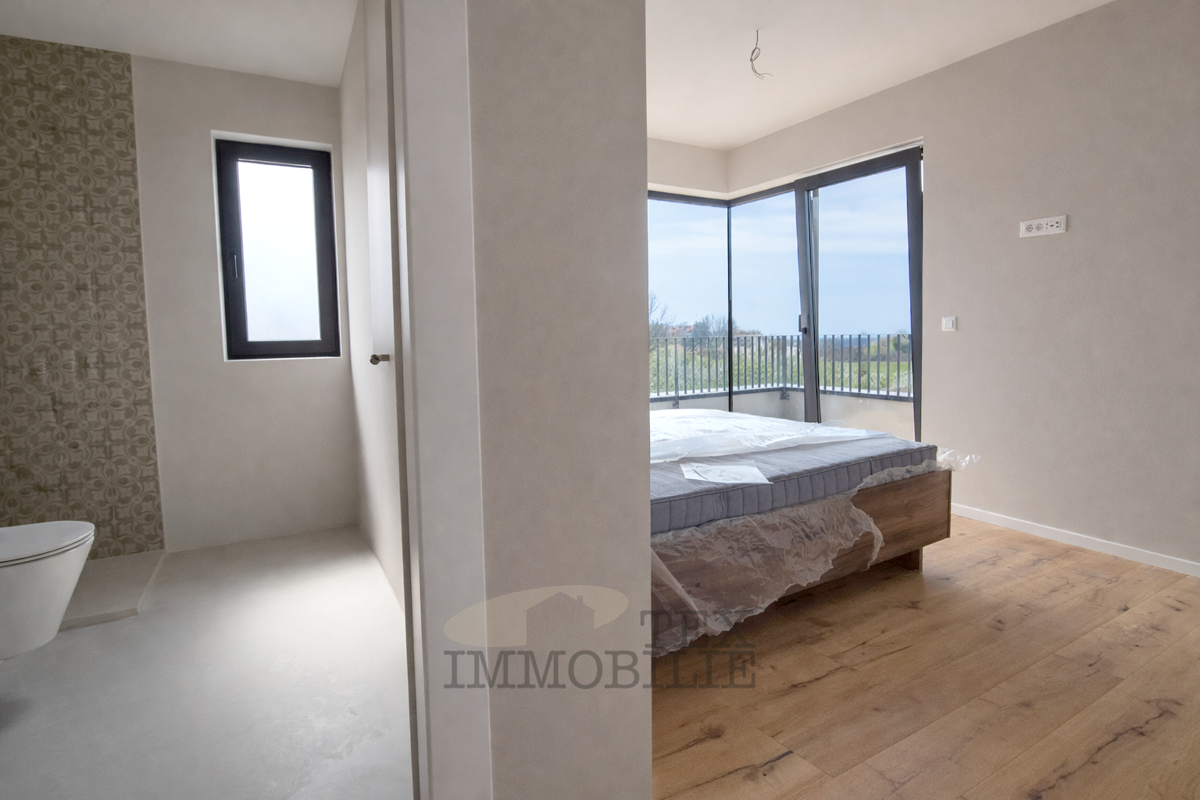 Hiša z bazenom v bližini Poreča, 167 m2