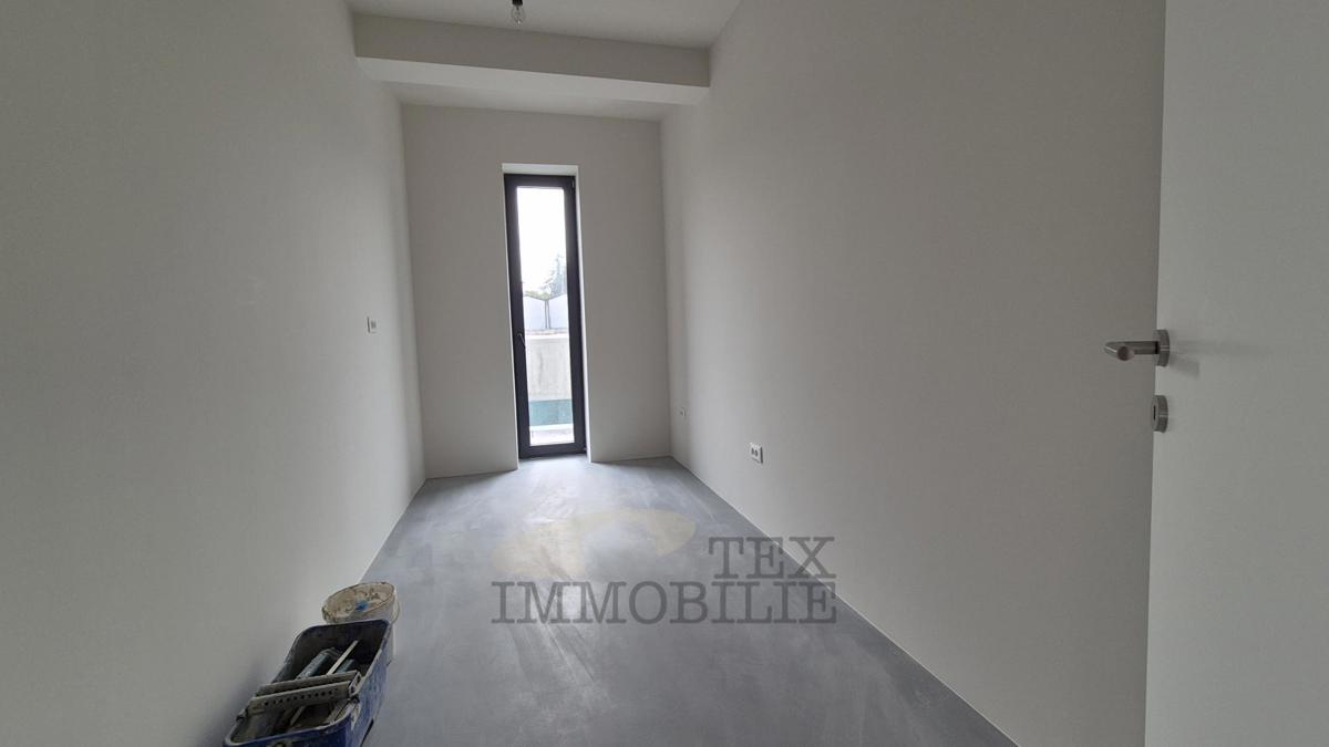 Hiša z bazenom v bližini Poreča, 167 m2