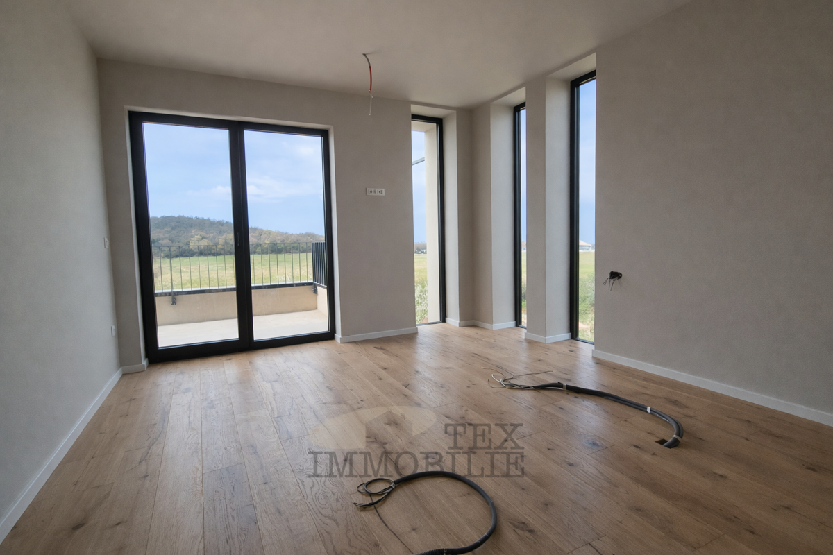 Hiša z bazenom v bližini Poreča, 167 m2