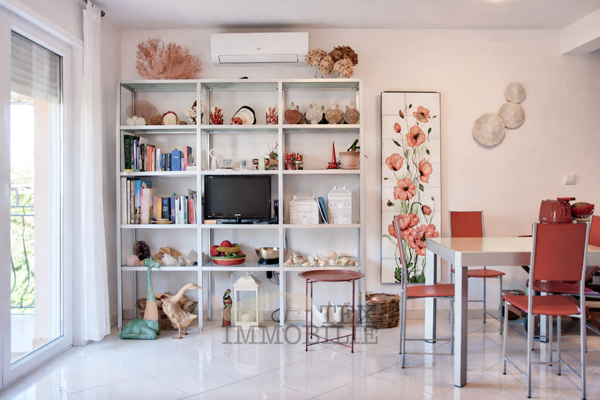 Čudovito stanovanje z vrtom 5 km od Poreča