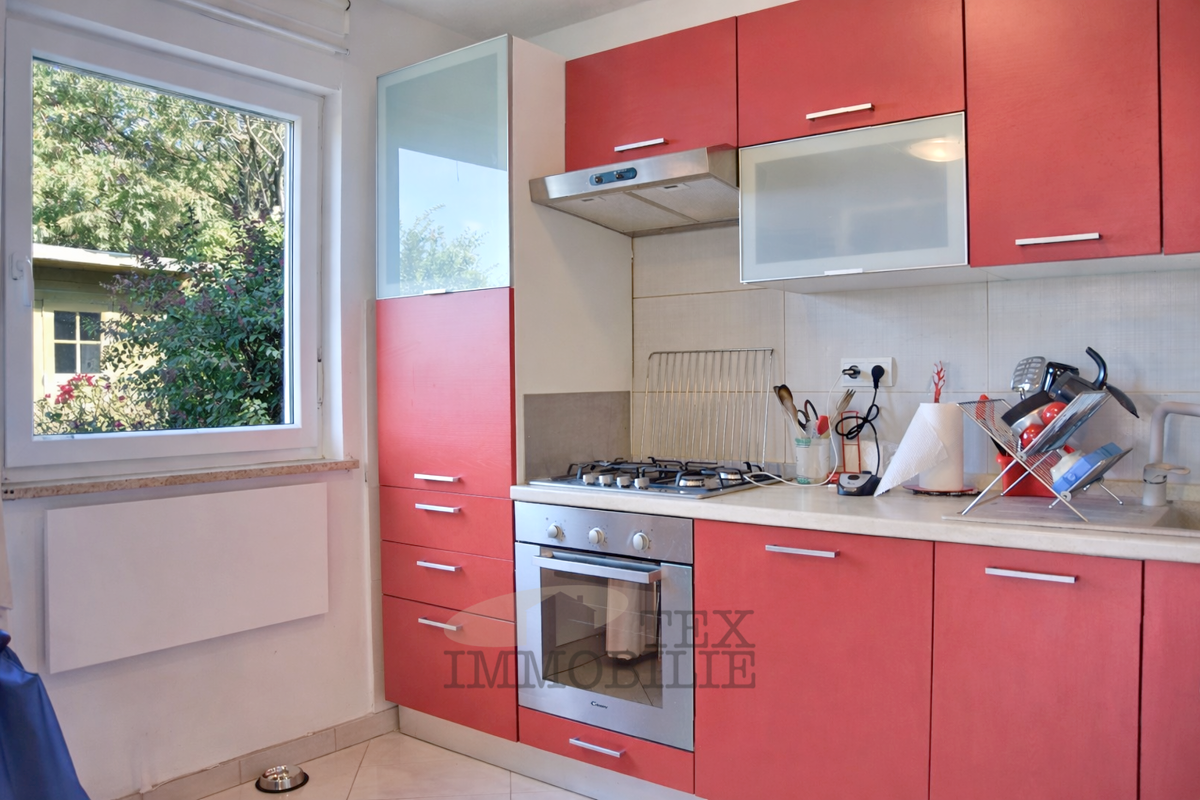 Čudovito stanovanje z vrtom 5 km od Poreča