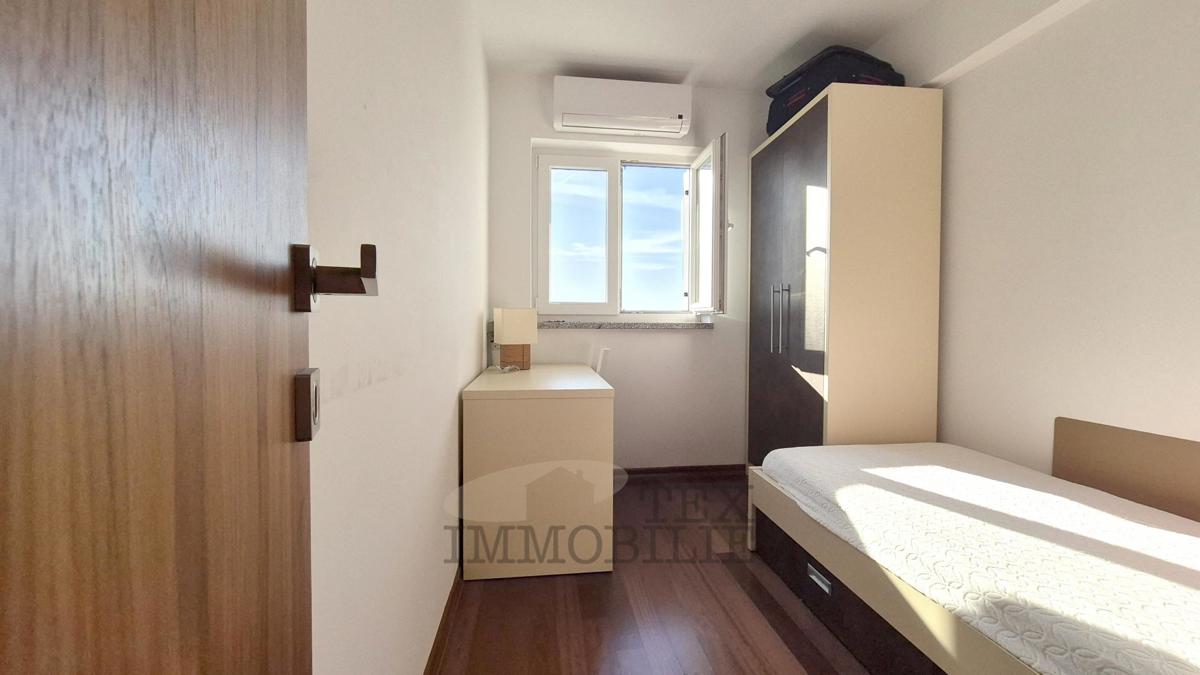 Ekskluzivna ponudba agencije – Sodobno stanovanje z razgledom na morje, Poreč, 800 m od plaže