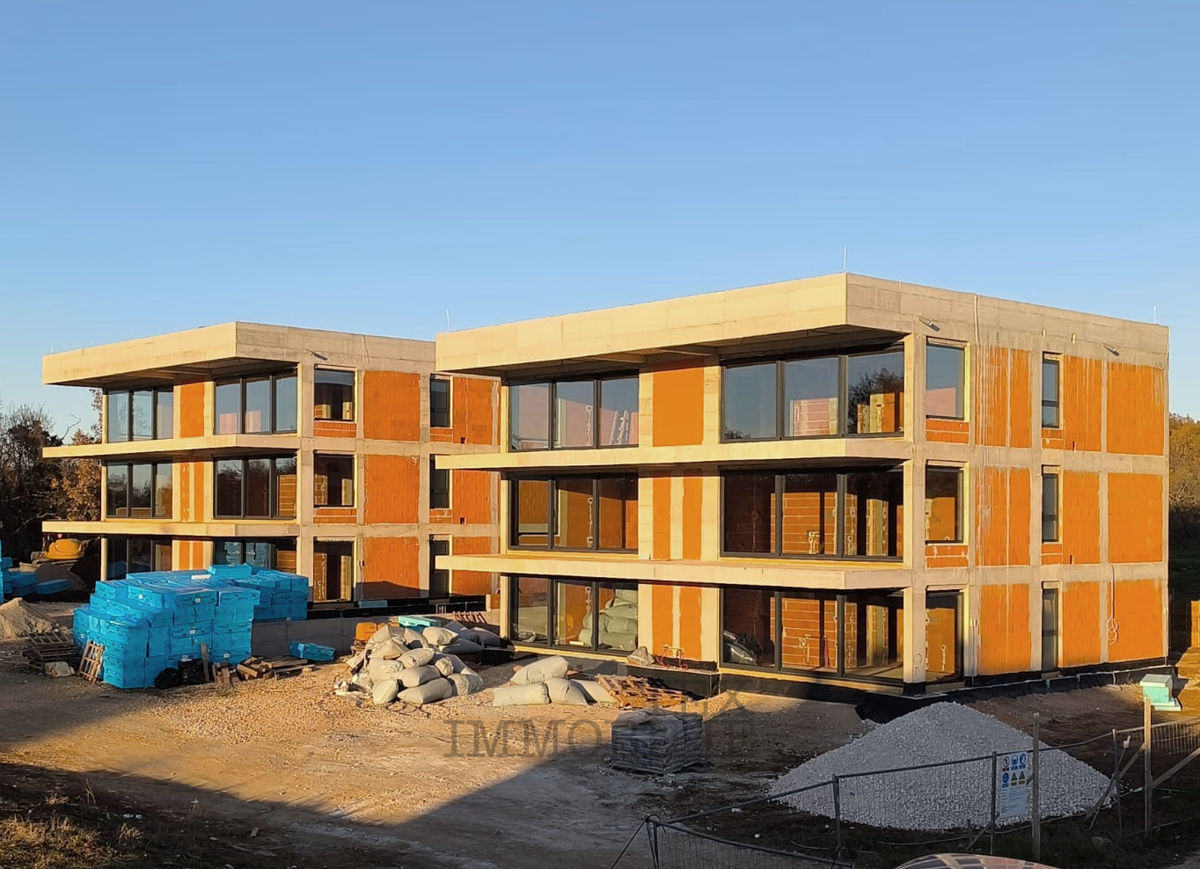 Novi apartmaji blizu morja in centra Poreča 