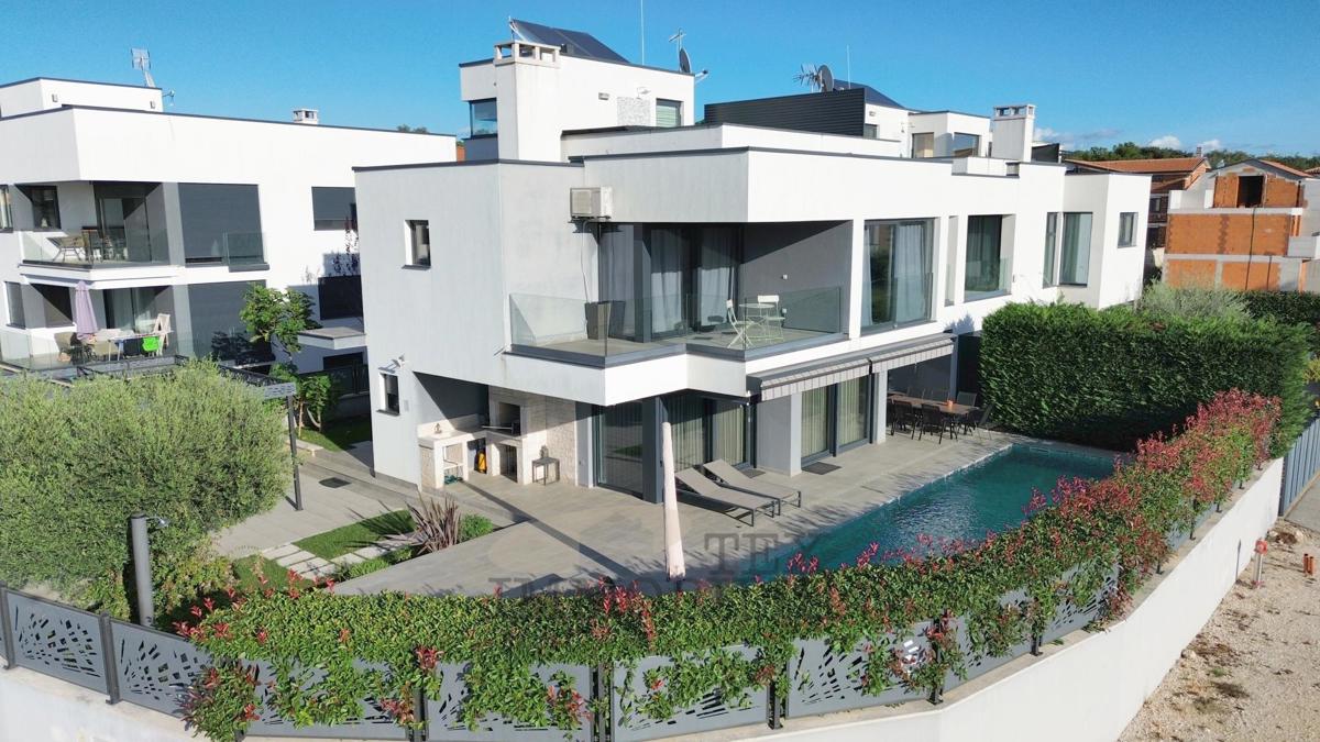 Edinstvena vila vrhunske arhitekture v Poreču