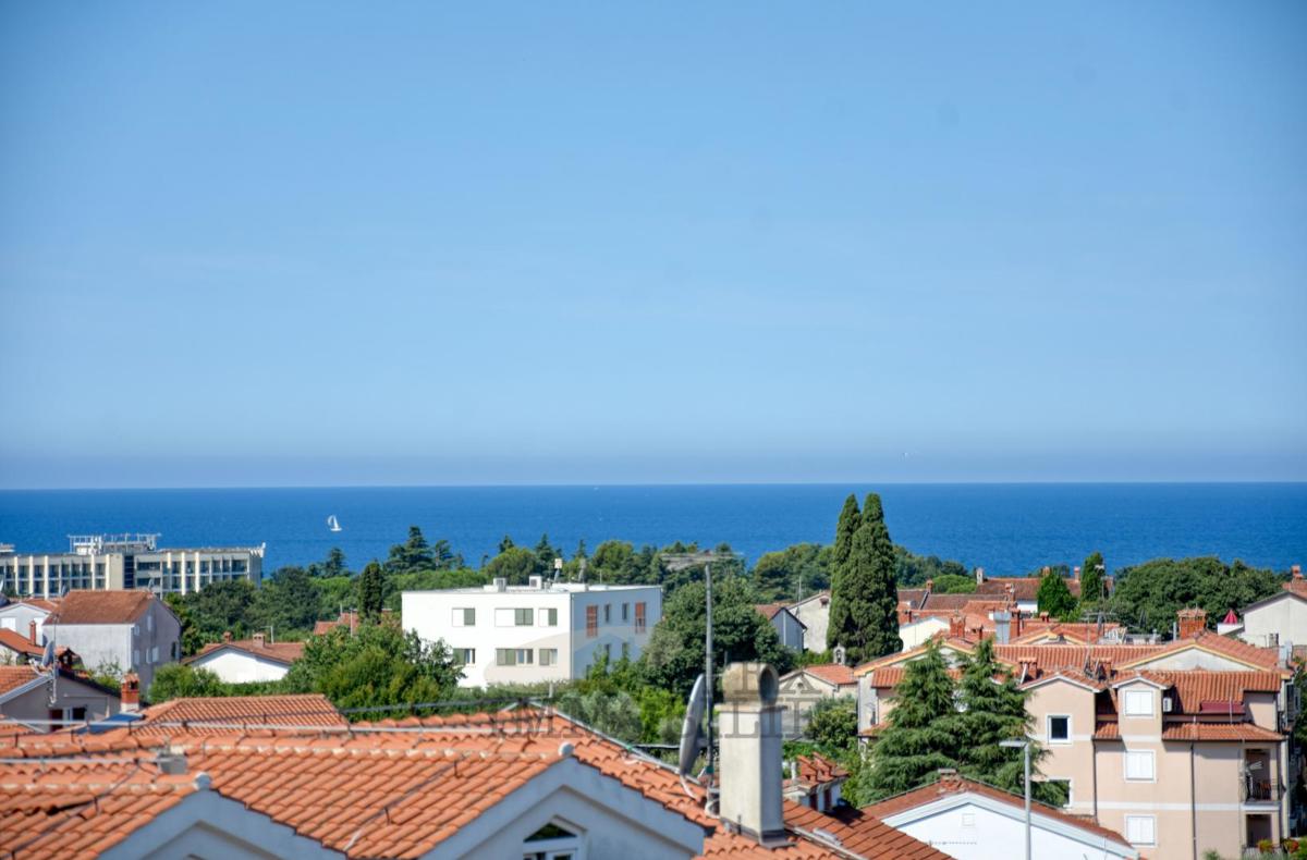 Poreč – Stanovanje z očarljivim pogledom na morje – 800 m od plaže