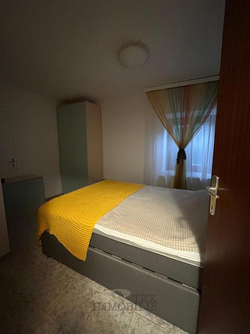 STANOVANJSKO-POSLOVNA STAVBA V SRCU STARODOBNEGA JEDRA VRSARJA