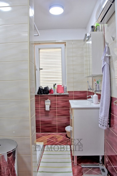Hiša s 4 apartmaji v bližini Poreča