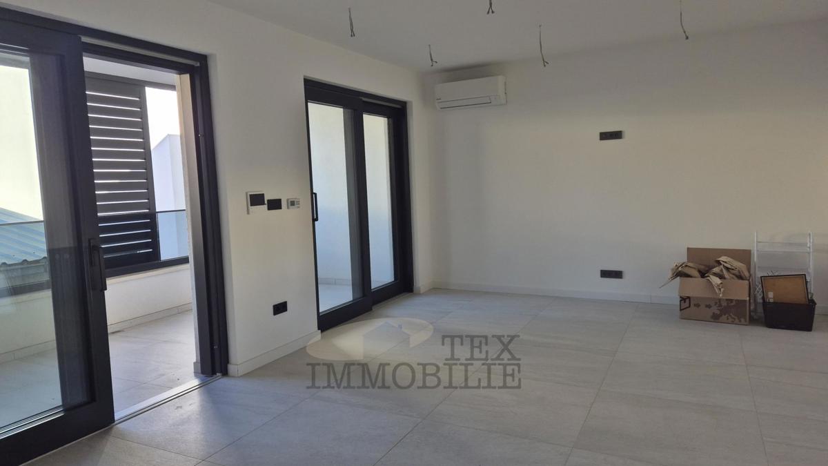 Moderni novi apartmaji v Poreču