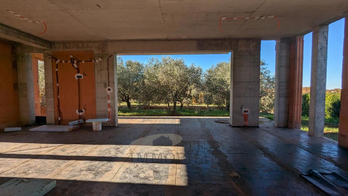 Hiša z bazenom v bližini Poreča, 167 m2
