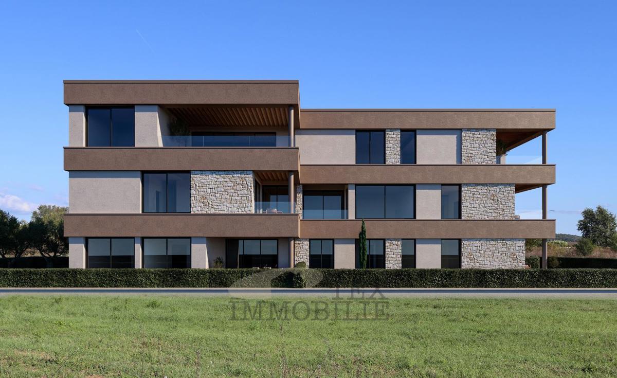 Sodobno pritlično stanovanje z zasebnim vrtom velikosti 240 m²