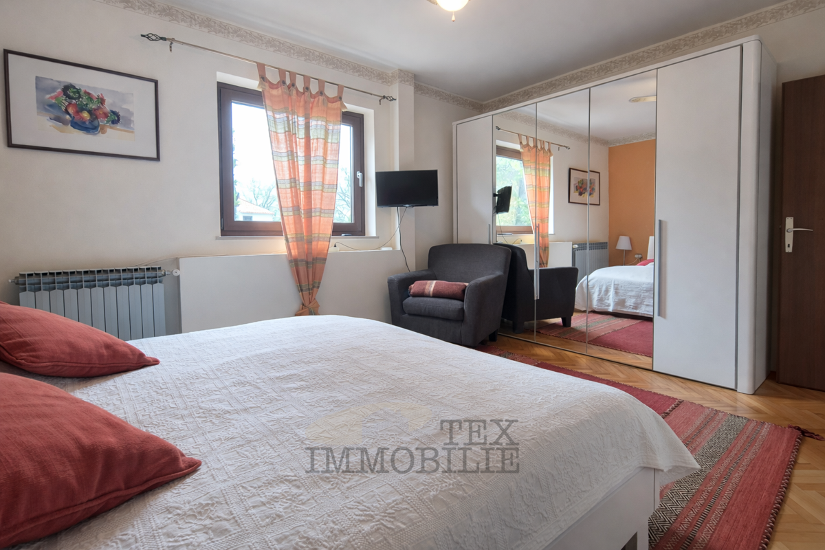 Prostorna družinska hiša 6 km od Poreča