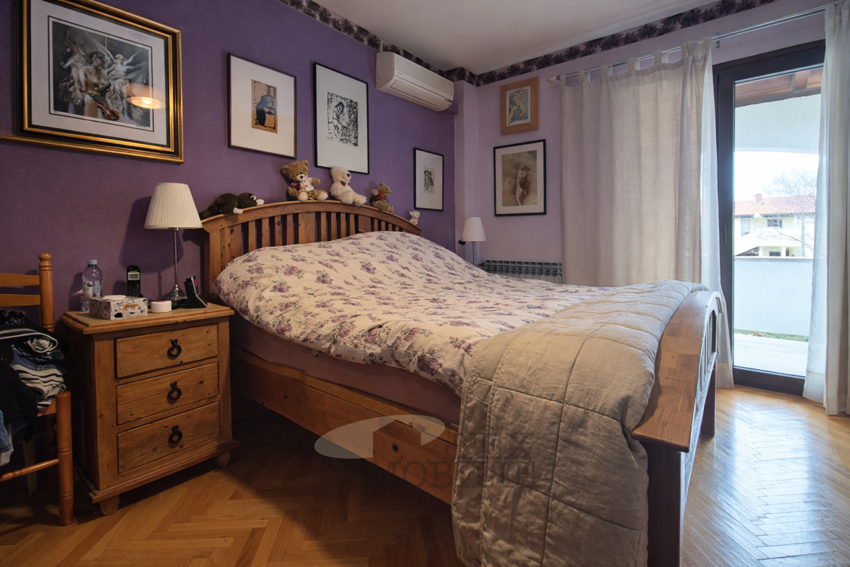 Prostorna družinska hiša 6 km od Poreča