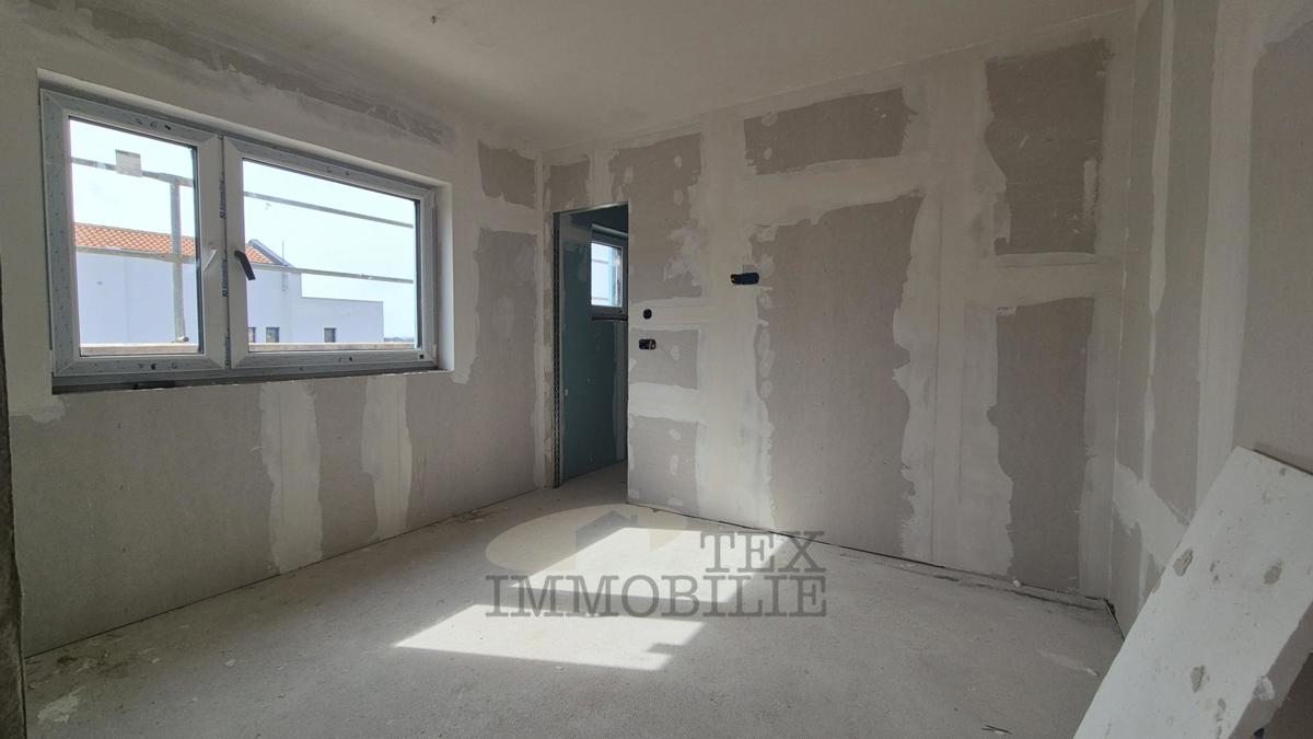 Poreč, Moderno stanovanje s strešno teraso in pogledom na morje – 1,4 km od morja