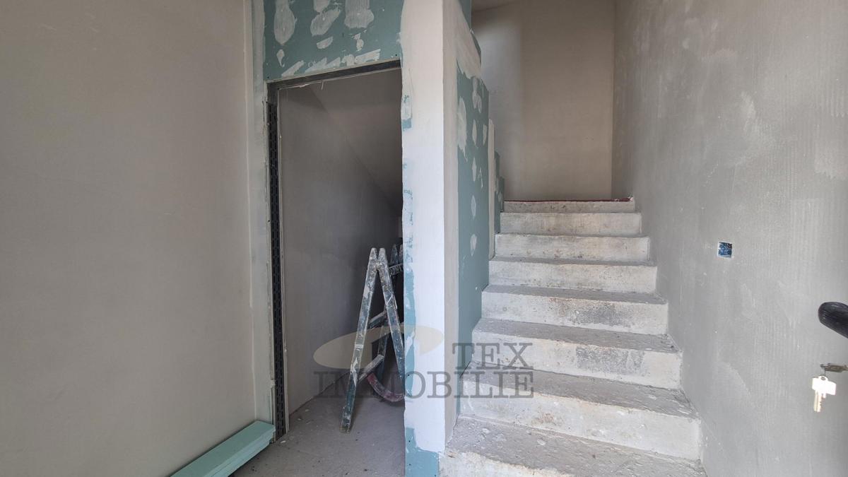 Poreč, Moderno stanovanje s strešno teraso in pogledom na morje – 1,4 km od morja