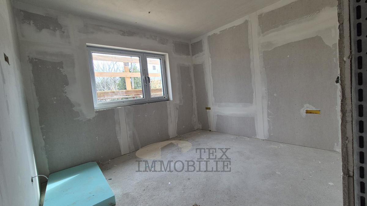 Poreč, Moderno stanovanje s strešno teraso in pogledom na morje – 1,4 km od morja