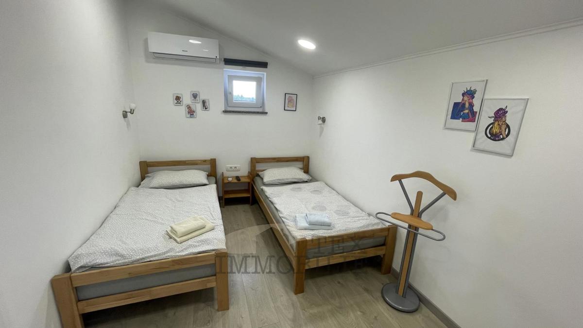 Čudovita vila z bazenom v bližini Poreča