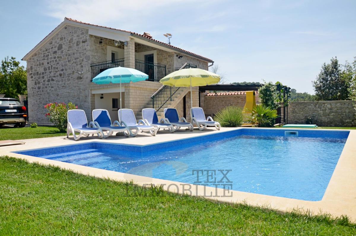 Čudovita vila z bazenom v bližini Poreča