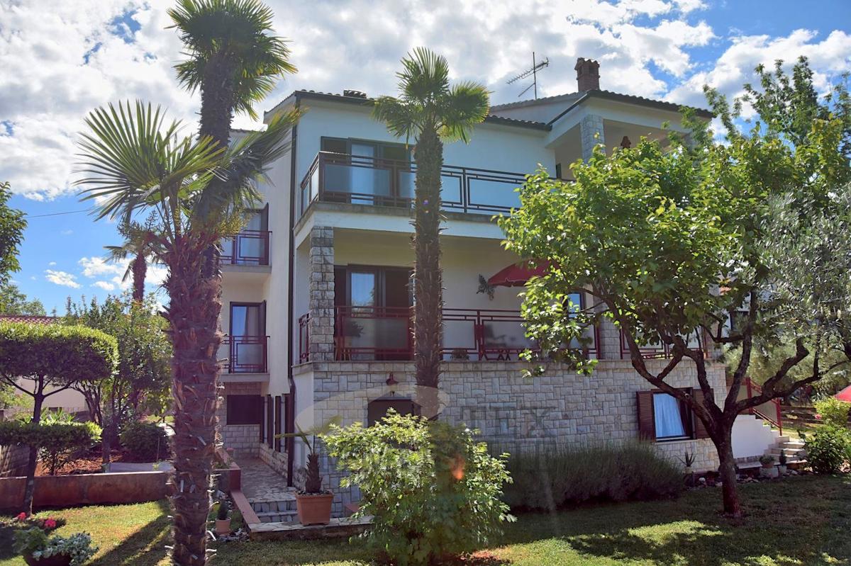 Hiša Poreč, 300m2