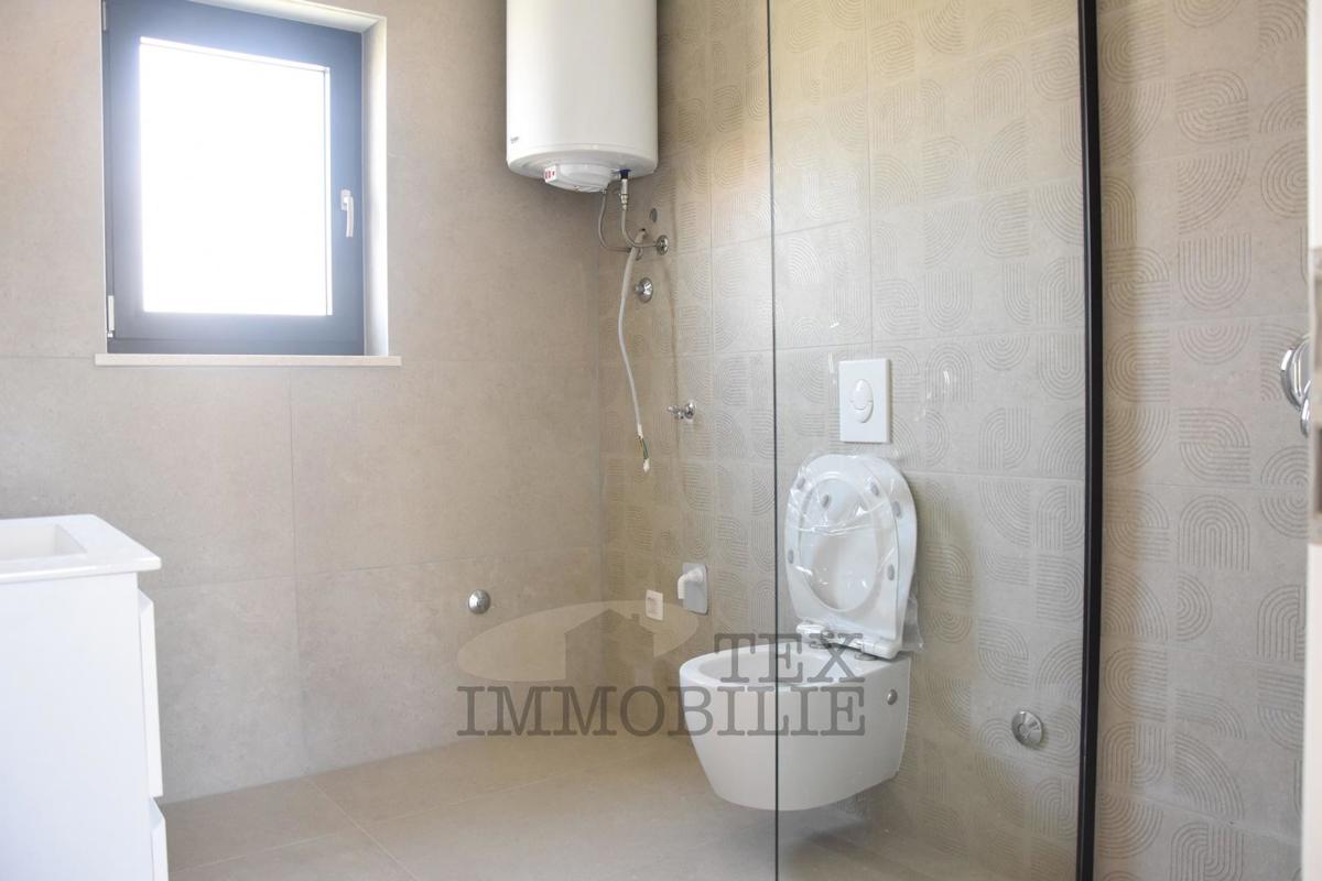 Apartma v prvem nadstropju blizu morja, 94 m2