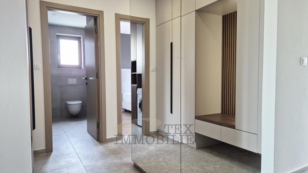 Poreč - Apartma z bazenom in tremi spalnicami