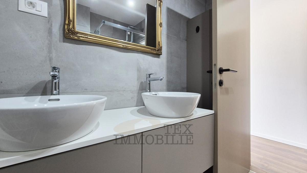 Poreč - Apartma z bazenom in tremi spalnicami