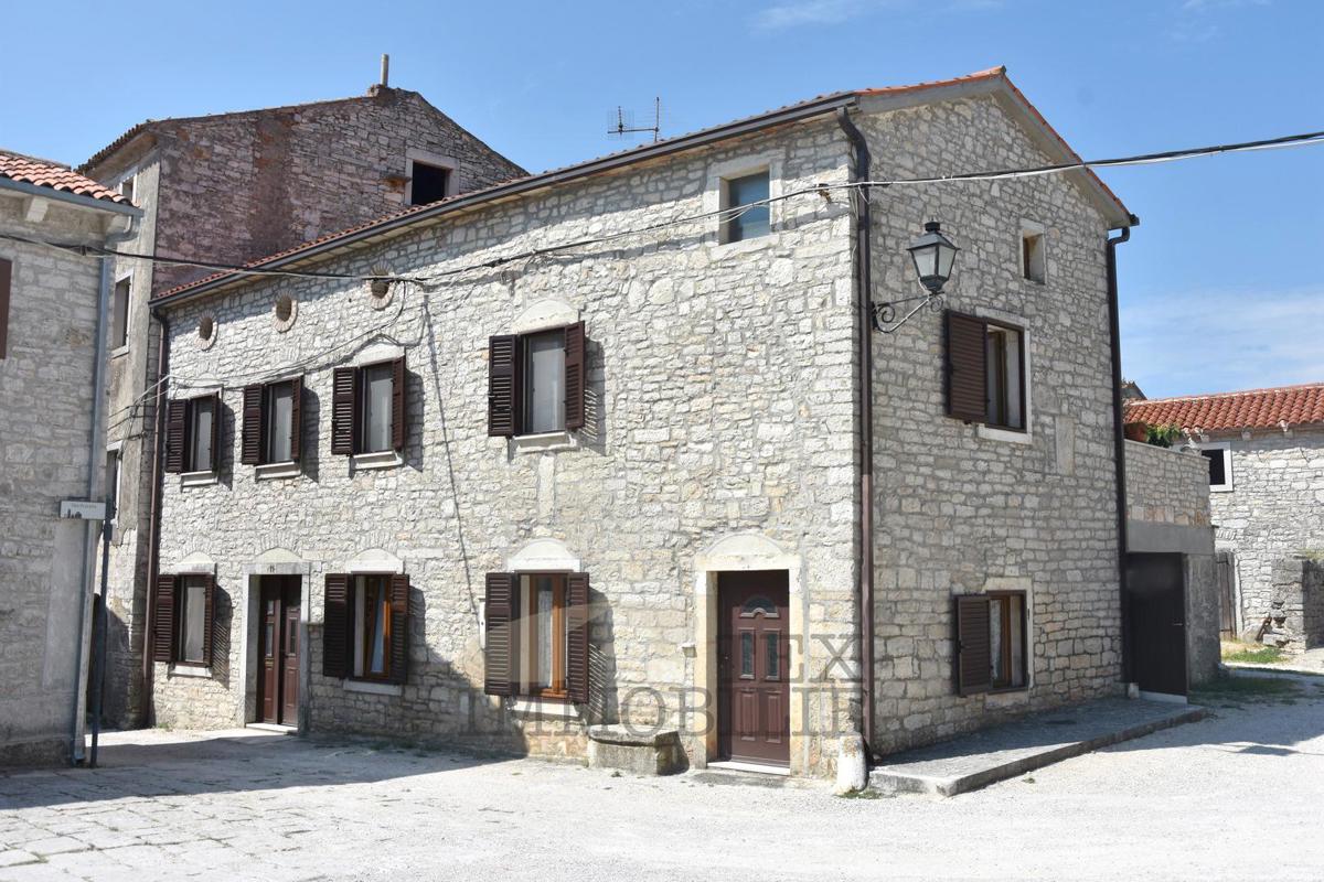 Kamnita hiša 14 km od Poreča