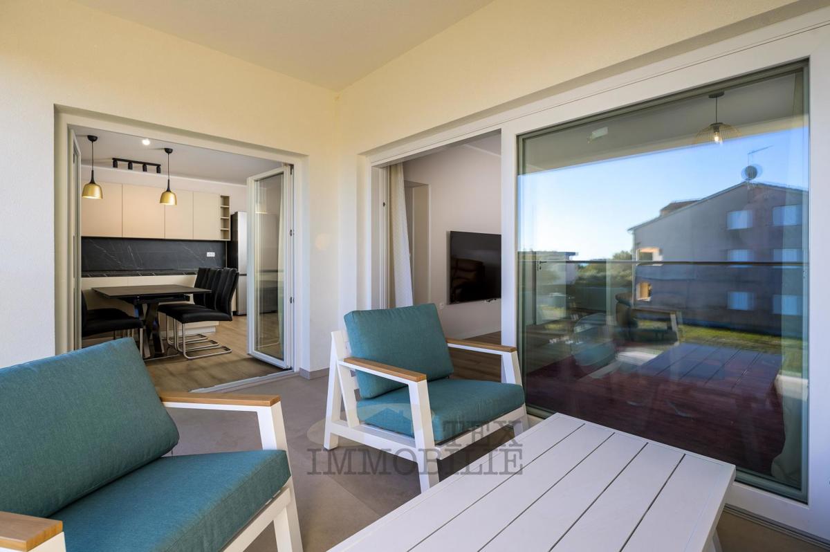 Novogradnja - trisobno stanovanje v Poreču