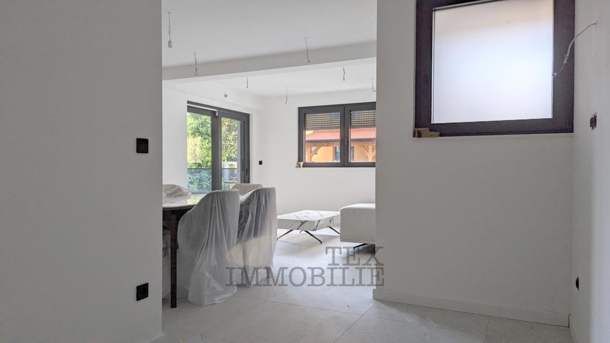 Moderni novi apartmaji v Poreču