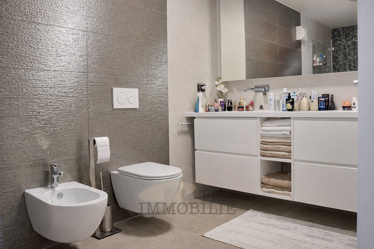 Novo luksuzno stanovanje v centru Poreča , 102 m2