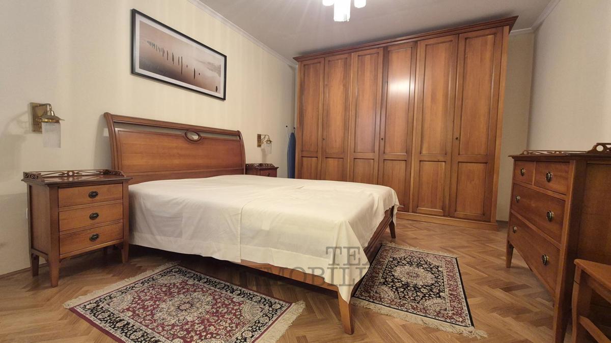 Eleganten apartma z dvema spalnicama v središču starega mestnega jedra Poreča