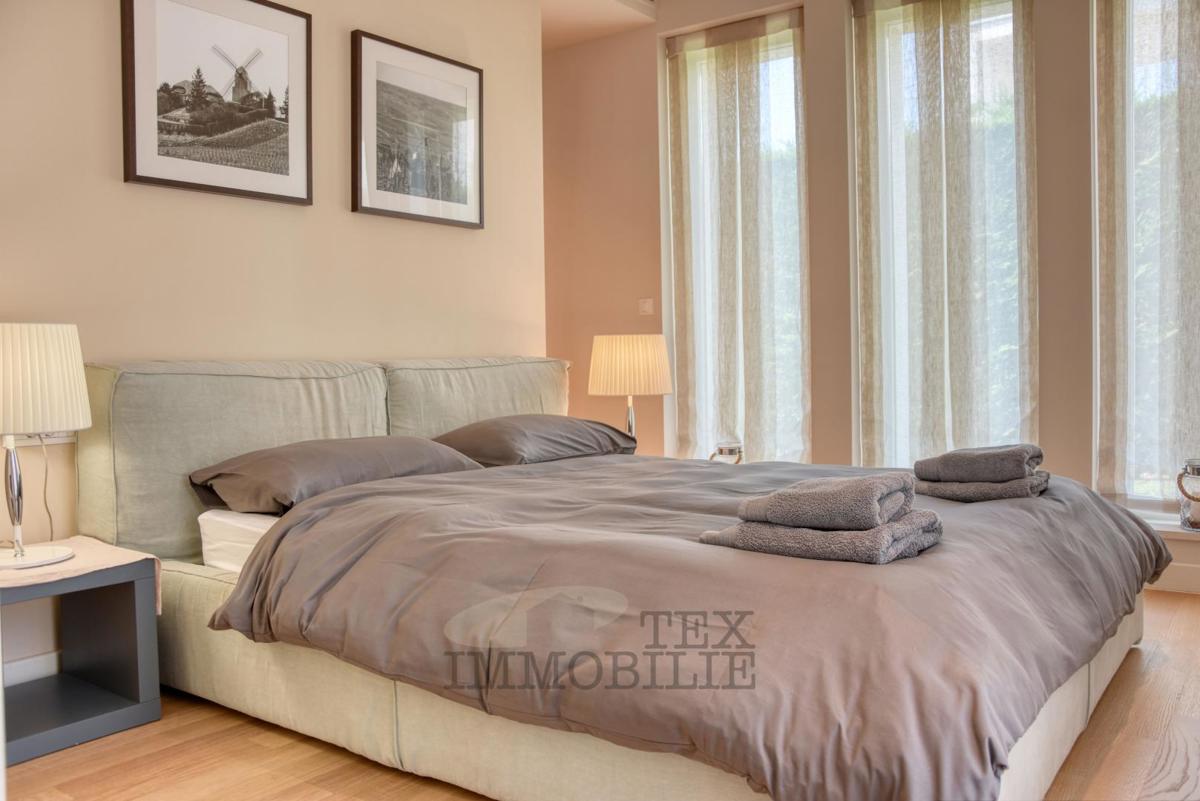 Luksuzna vila z bazenom in ločenim apartmajem 1300 m od morja