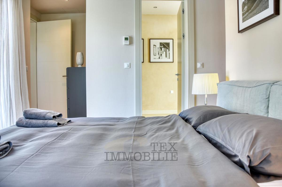 Luksuzna vila z bazenom in ločenim apartmajem 1300 m od morja