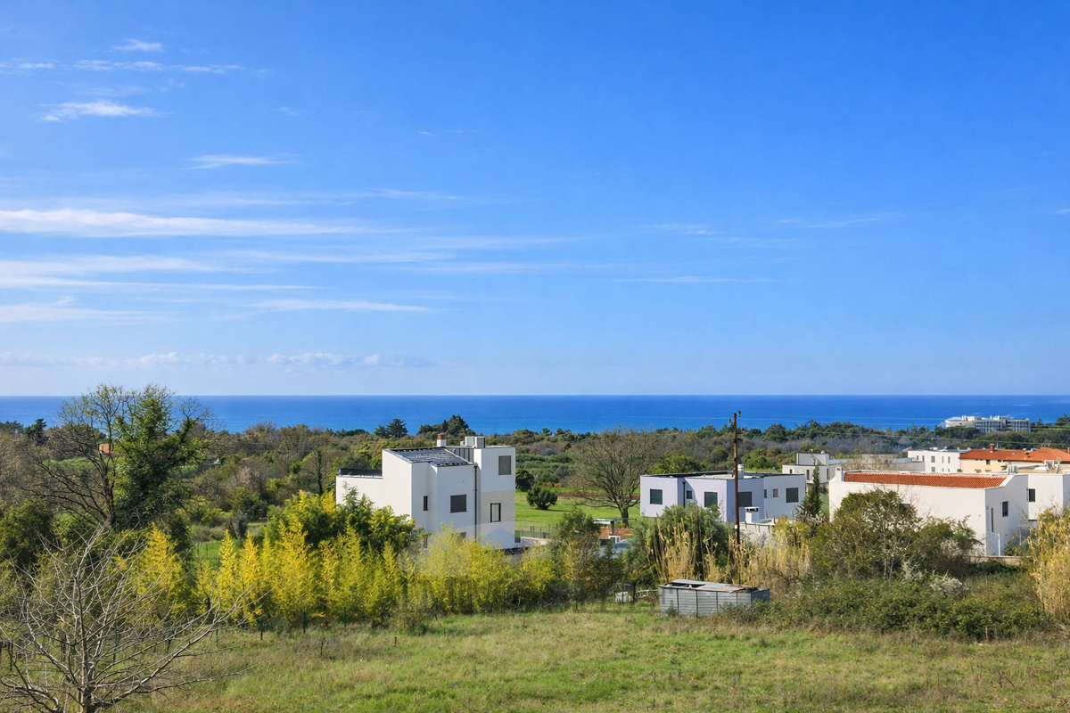 Poreč, Moderno stanovanje s strešno teraso in pogledom na morje – 1,4 km od morja