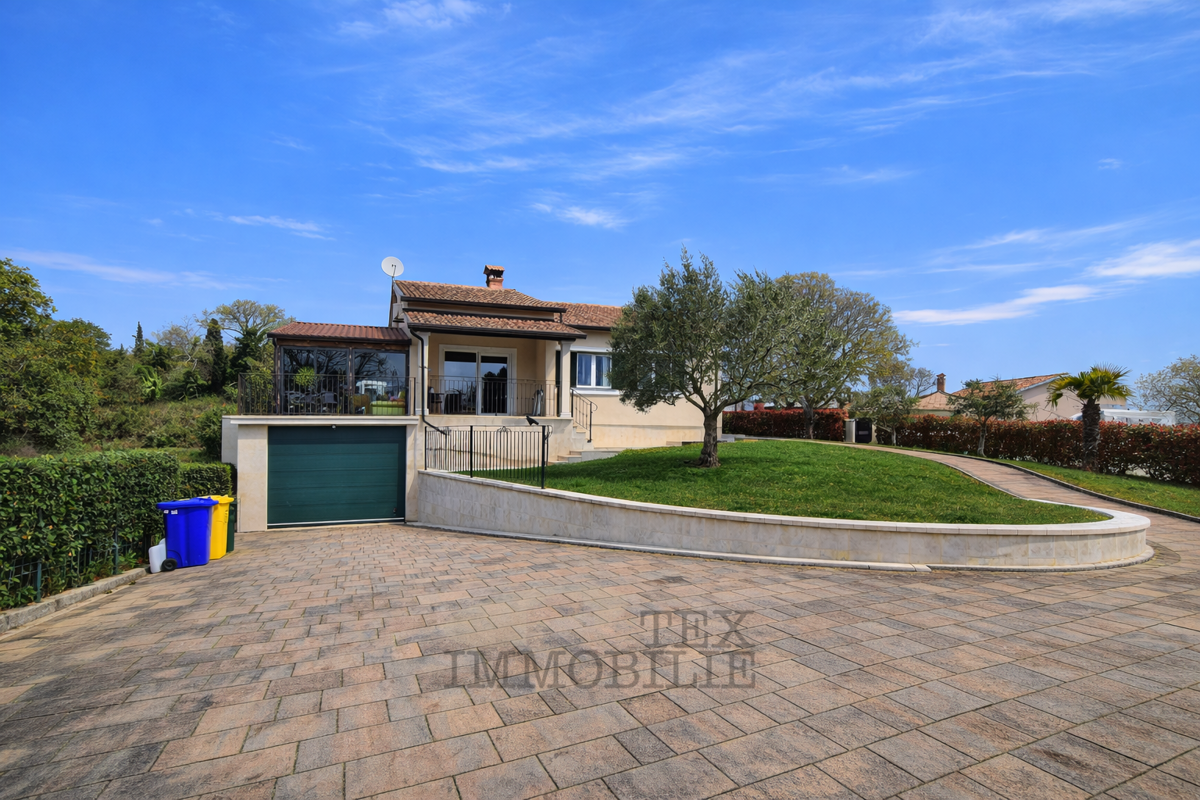 Pritlična hiša z bazenom in velikim vrtom – mirna lokacija v Istri