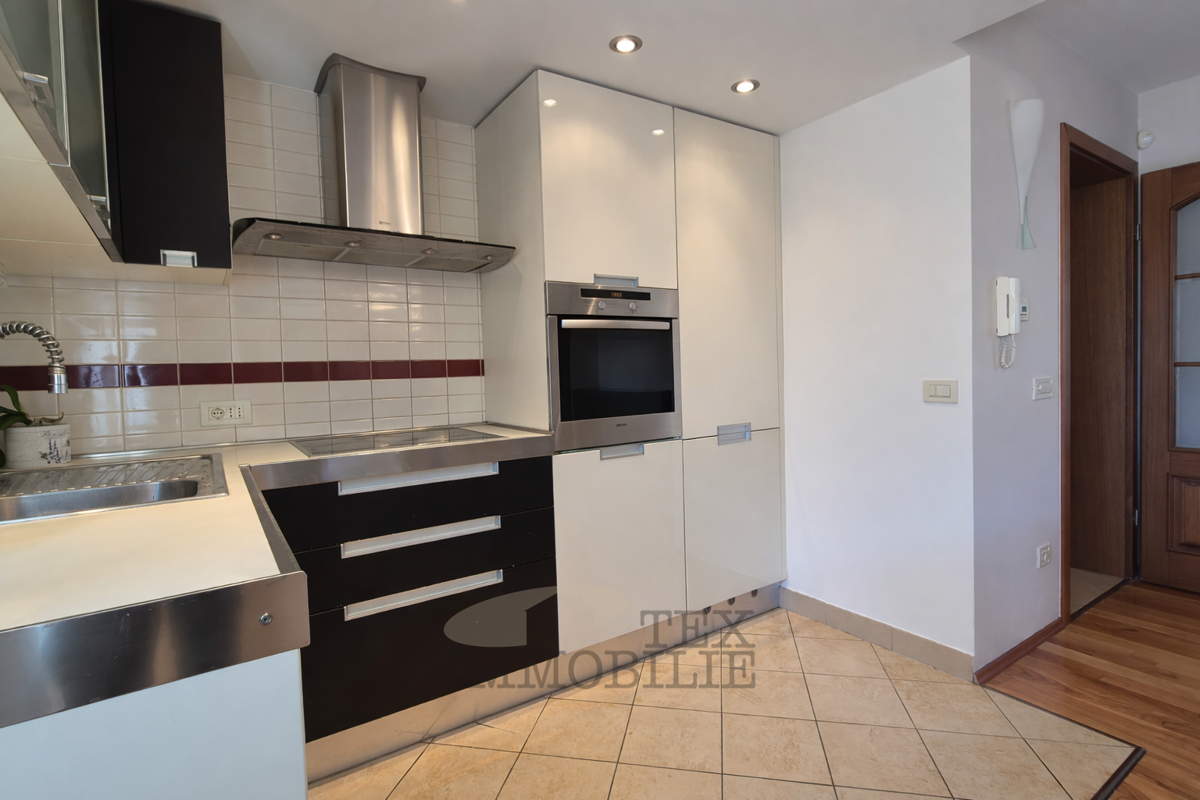 Čudovito stanovanje v Poreču, le 800m od morja, 77,49m2