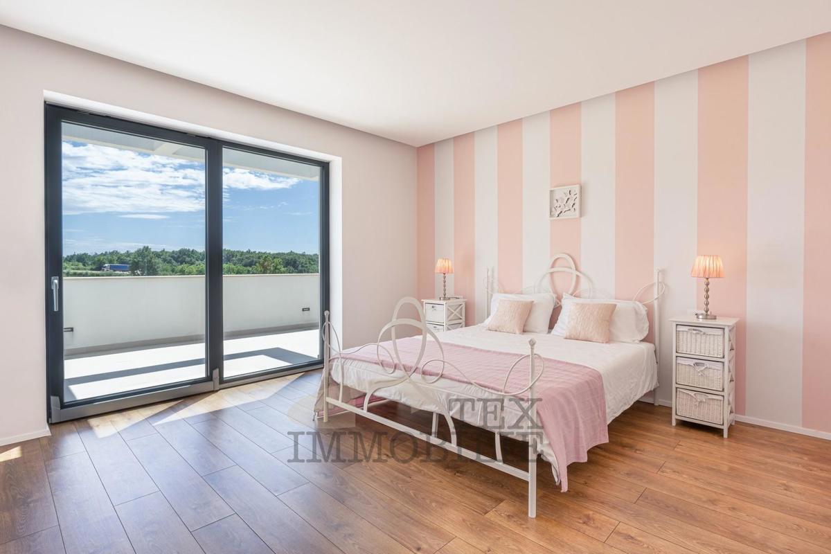 Hiša Poreč, 370m2